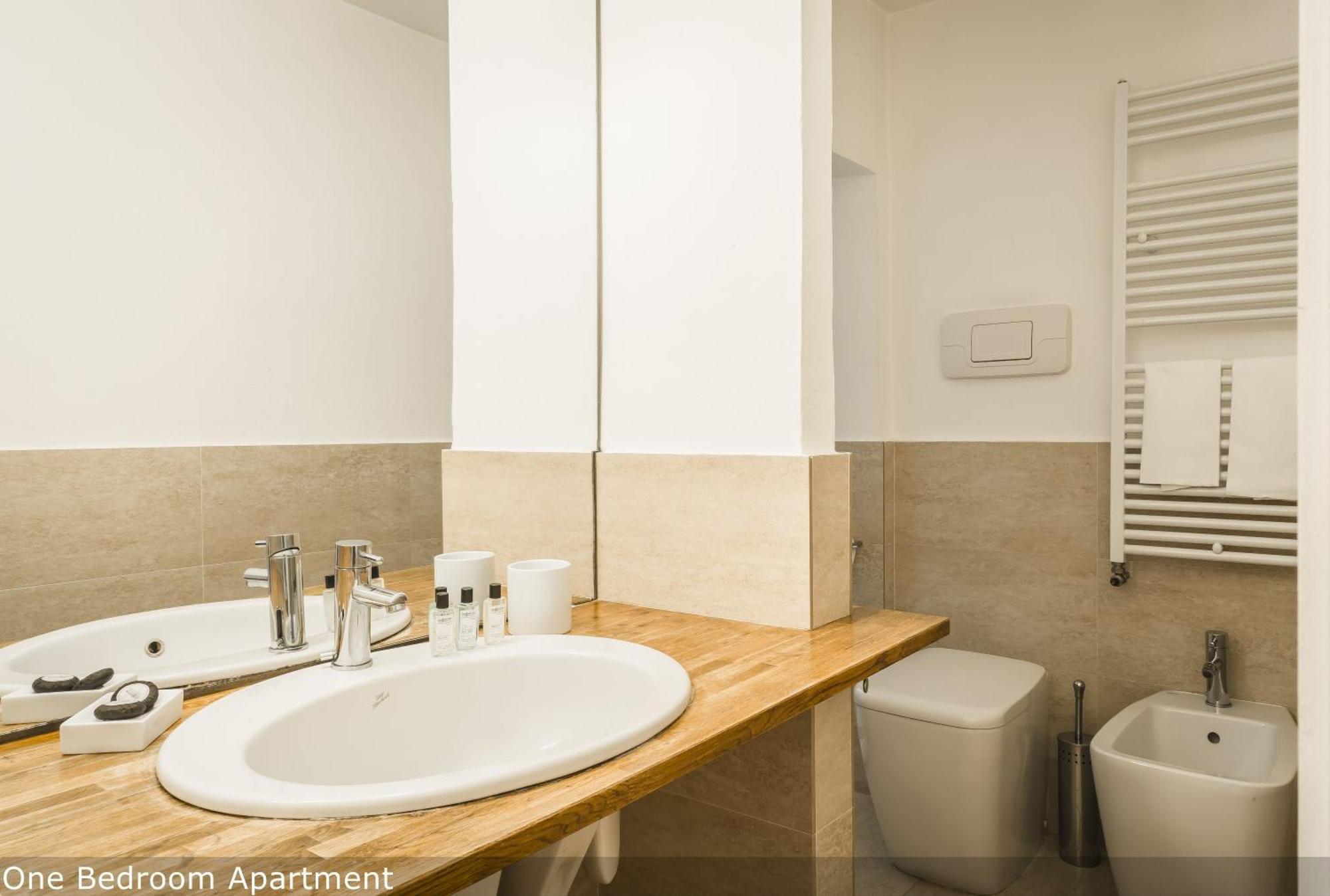 Apartment Brera In San Fermo Mailand